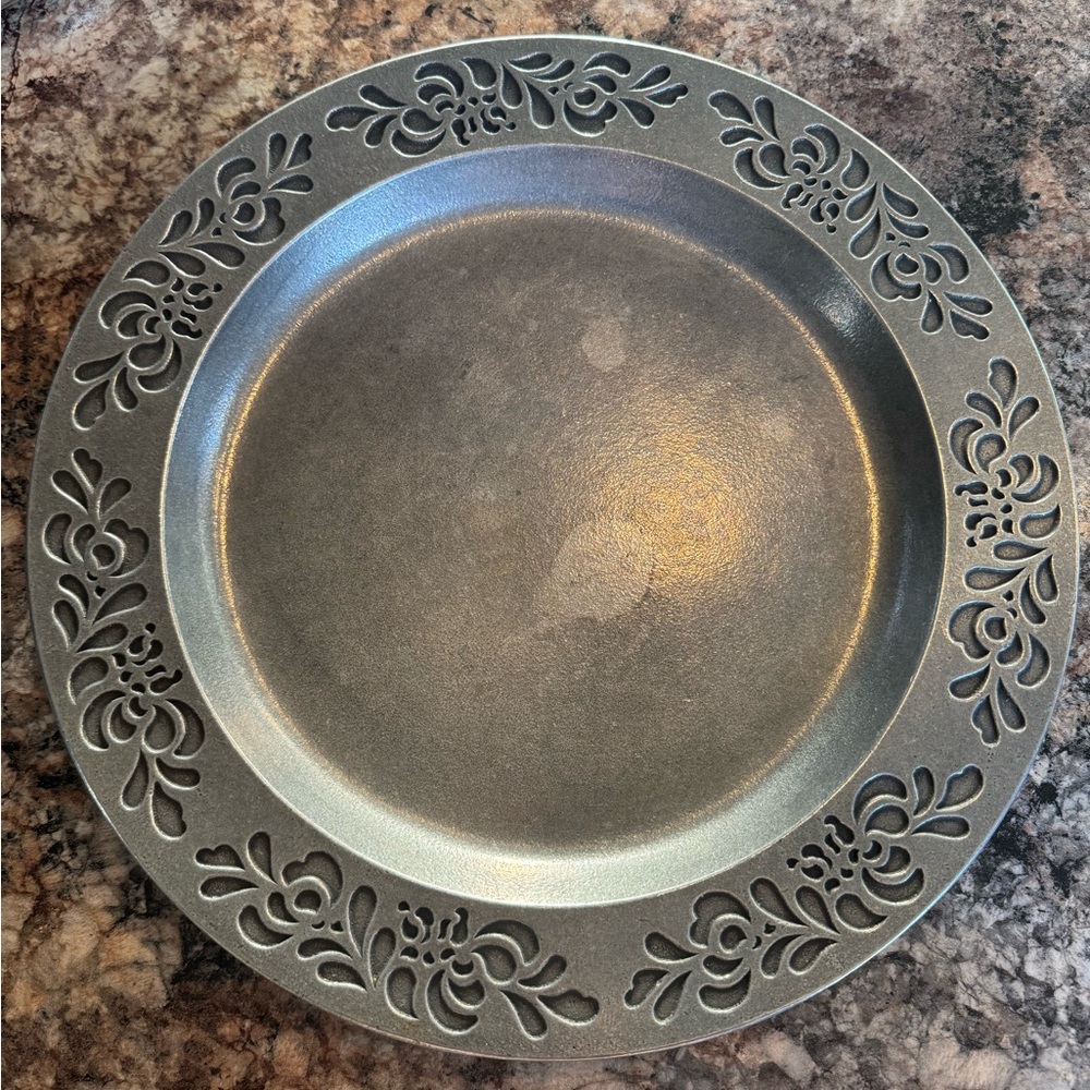 Wilton Armetale Vintage Pewter Charger Plate